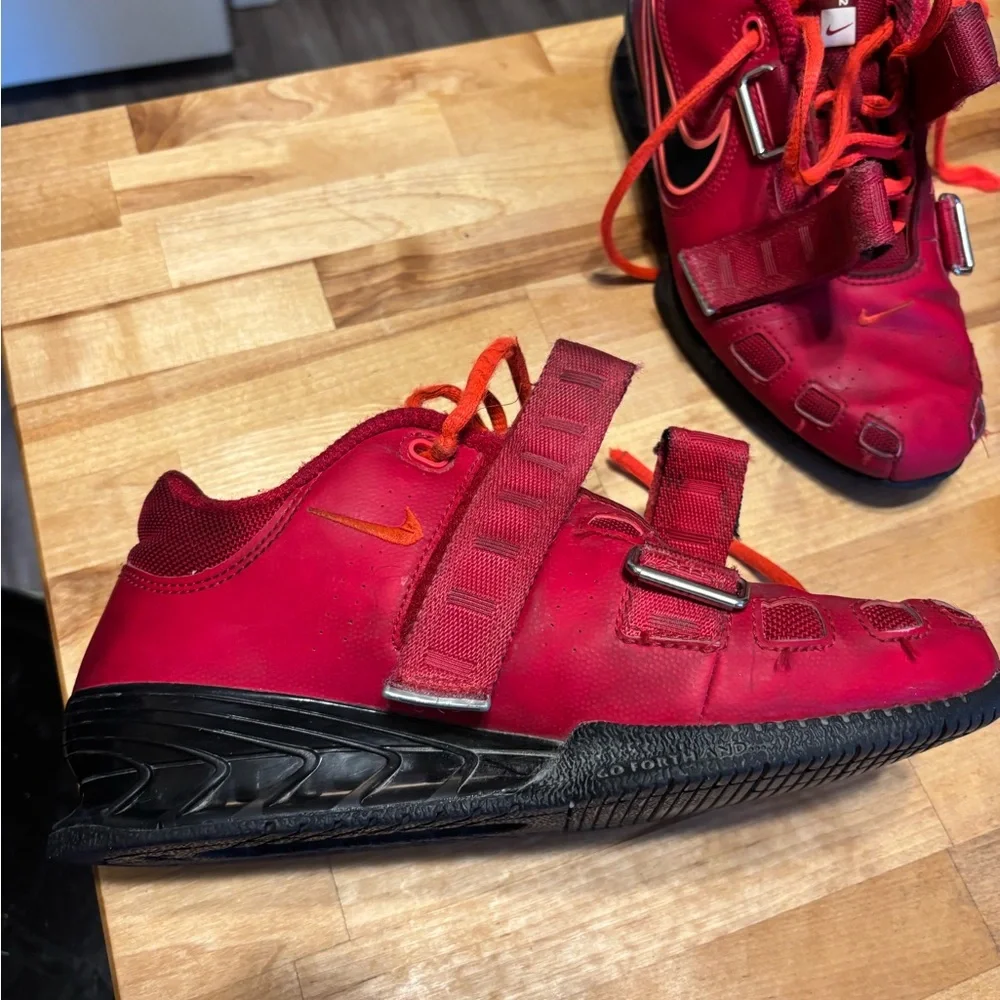 Nike Romaleos 2 Red weightlifting shoes - Picture 10 of 16